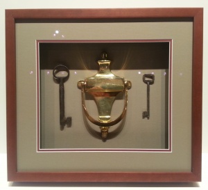  Framed Door Knocker & Keys